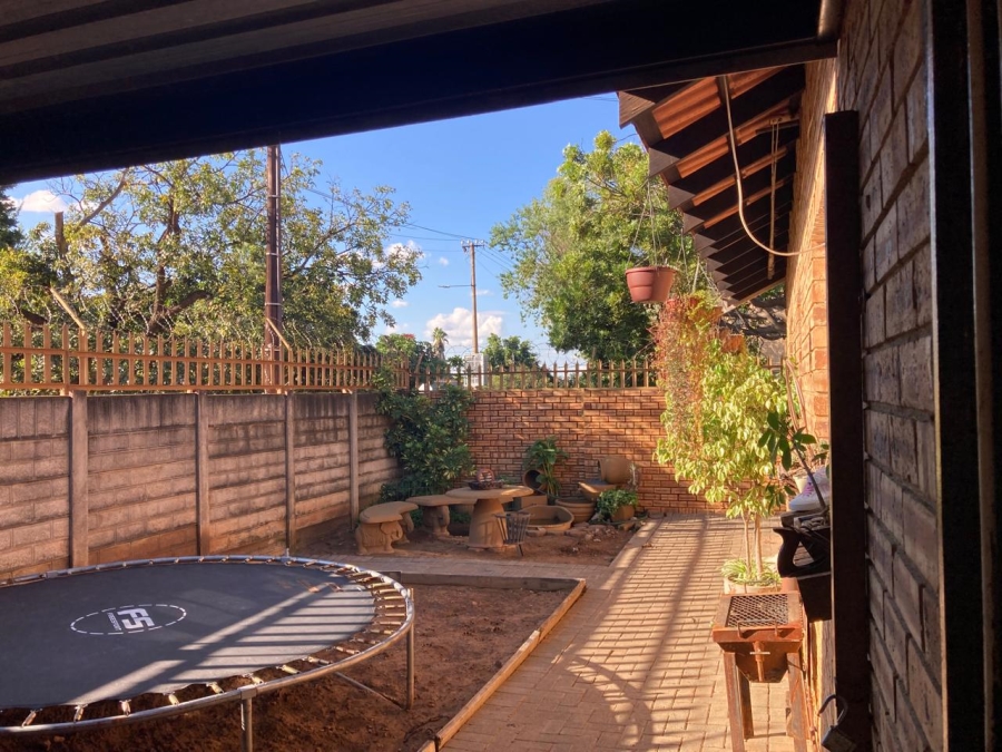 2 Bedroom Property for Sale in Bodorp North West
